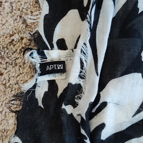 Infinity scarf - Picture 4 of 4